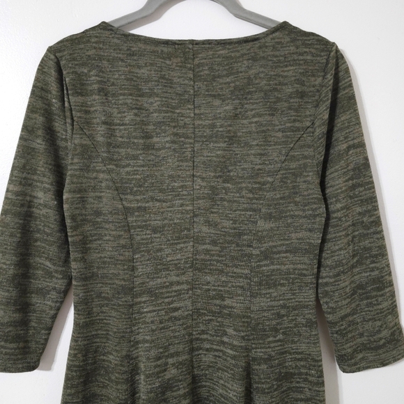 ✨️4/$20. Juniors NWOT Olive Space Dye Knit Sweetheart Neck A-Line Mini Dress - Picture 7 of 12
